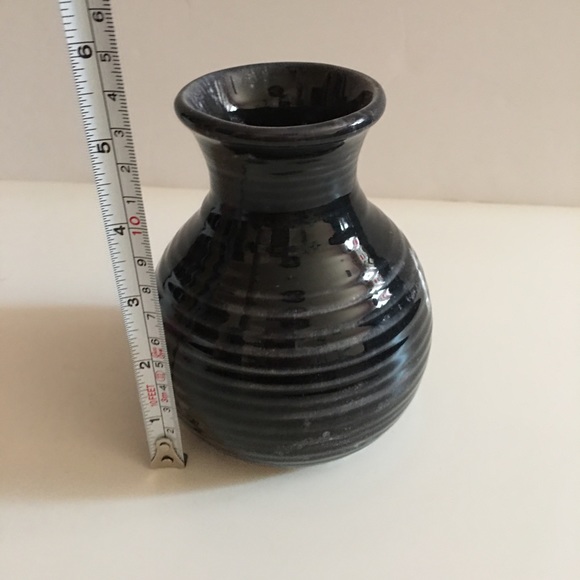 Black Glazed Clay Vase - Picture 4 of 8